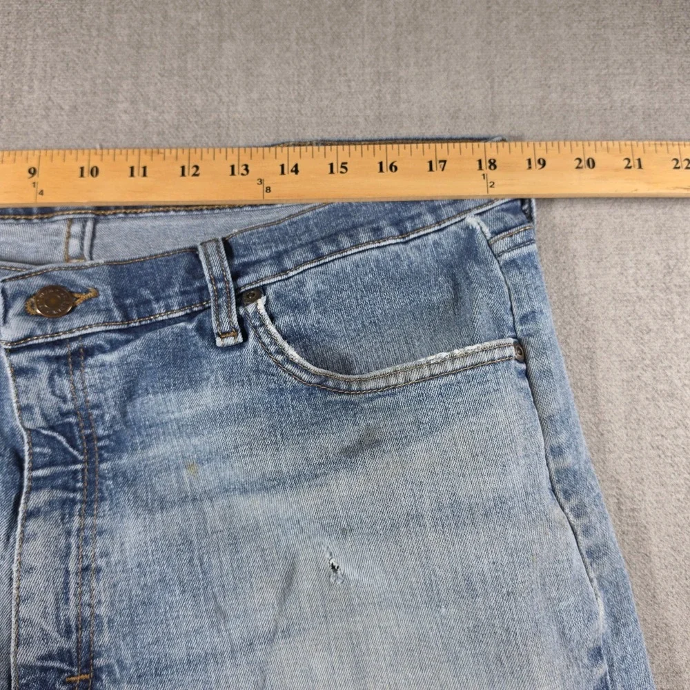 Wrangler Jeans‎ Mens 38x32 Light Wash Relaxed Fit Distressed Denim 97FXWXD